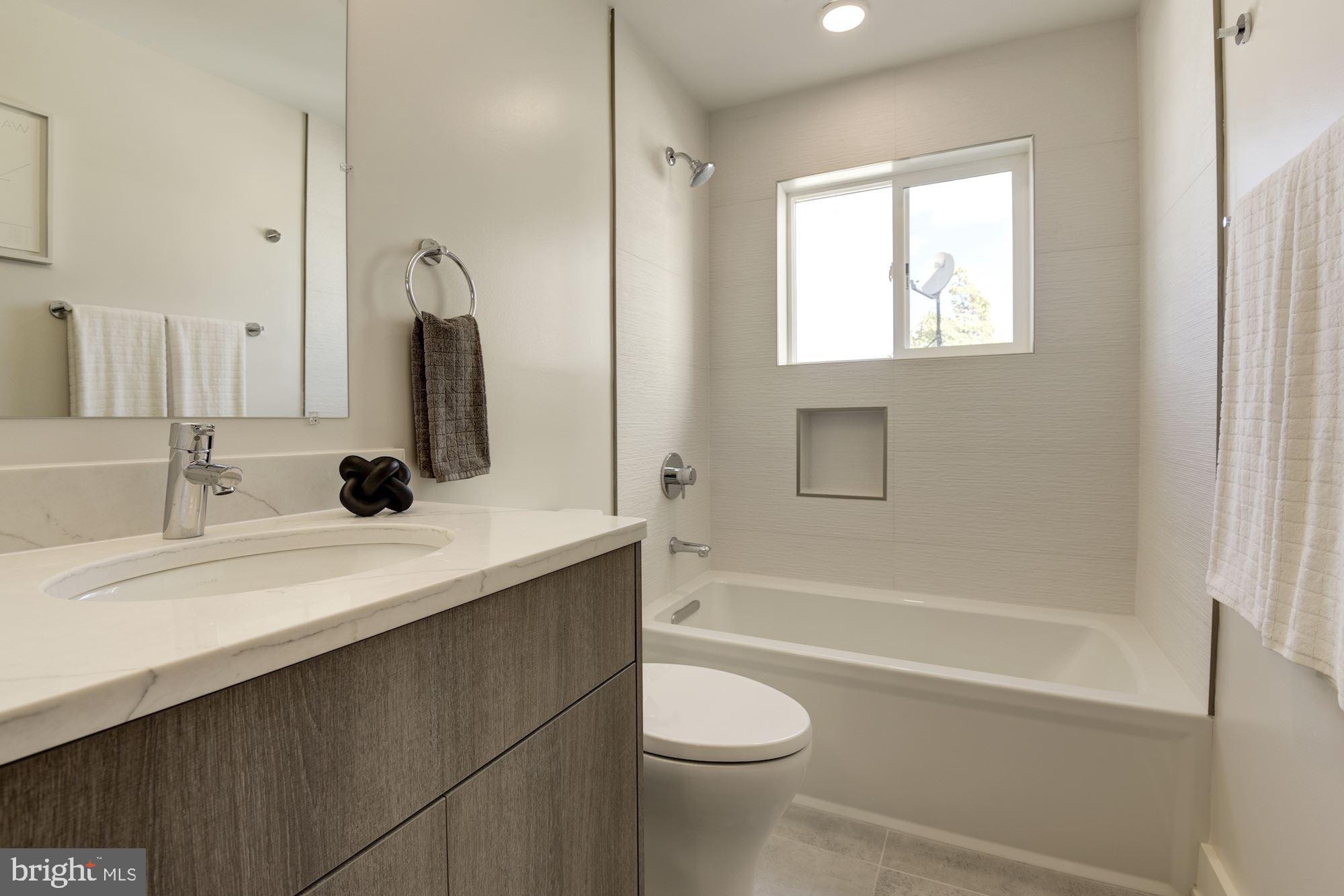417 4th Street Southeast, Unit 3 Washington, DC 20003 - Photo 12 of 34 Gallery Image 12