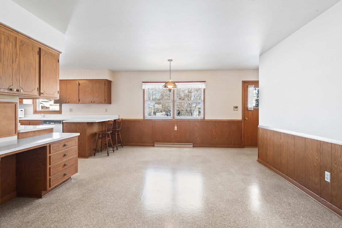 3580 South Brentwood Road New Berlin, WI 53151 - Photo 18 of 44 View from Foyer