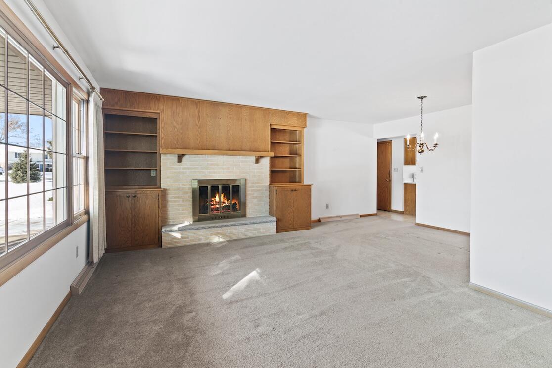 3580 South Brentwood Road New Berlin, WI 53151 - Photo 4 of 44 Built-in Cabinetry