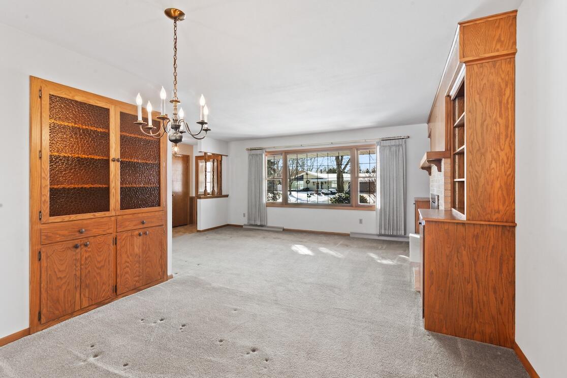 3580 South Brentwood Road New Berlin, WI 53151 - Photo 8 of 44 Open Concept