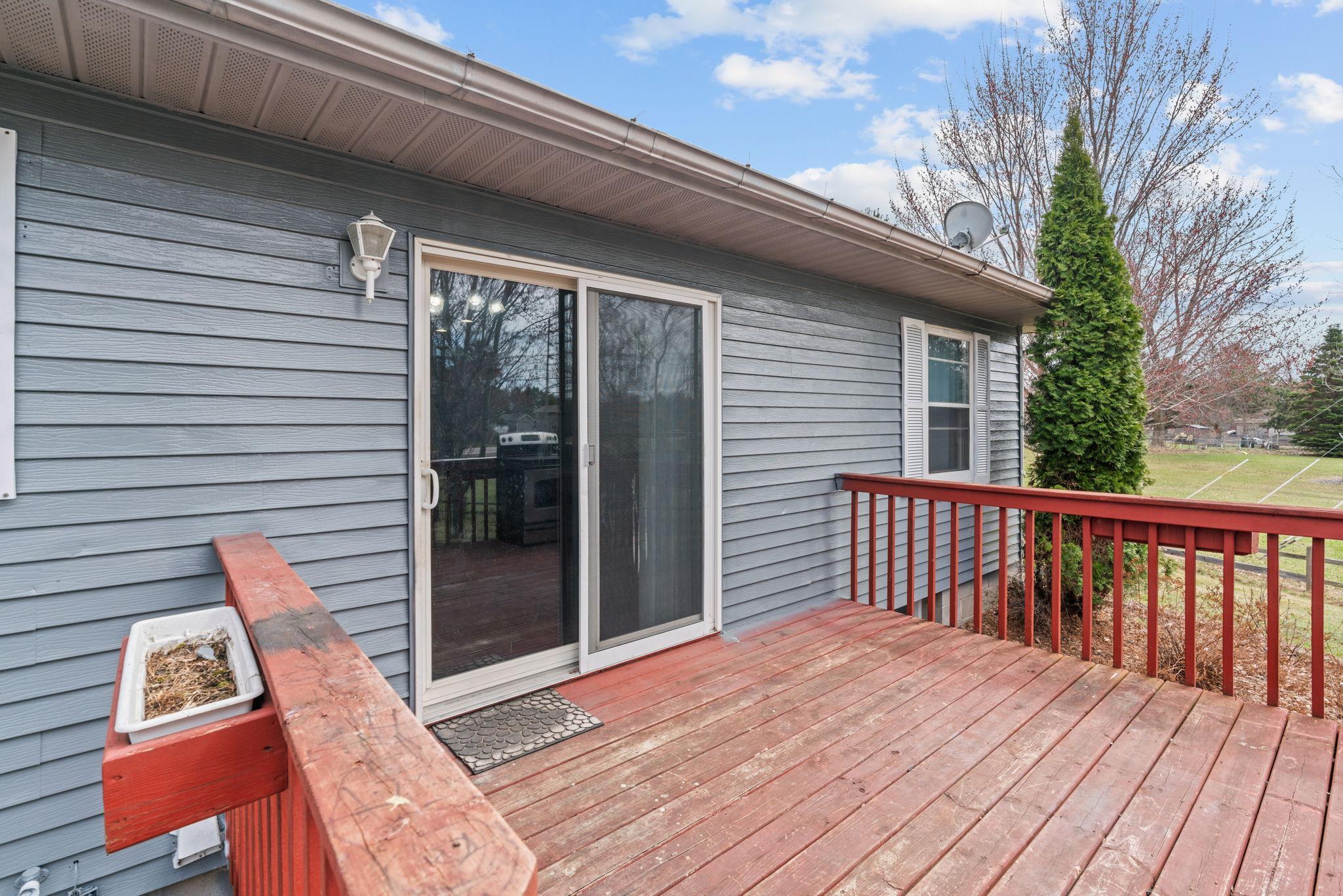 811 Page Street Southwest Isanti, MN 55040 - Photo 11 of 41
