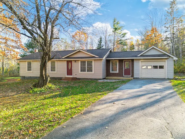 $325,000 | 161 Gagnon Road, Fairfield, ME 04937