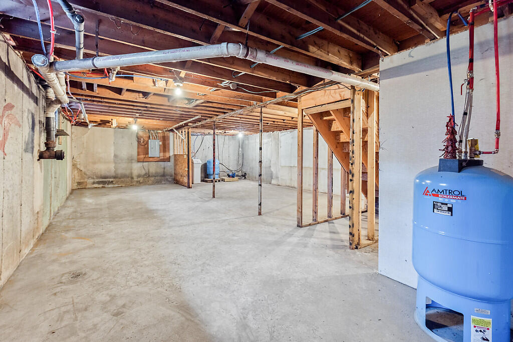 161 Gagnon Road Fairfield, ME 04937 - Photo 36 of 42 19_BP5A0310_DxO_mls