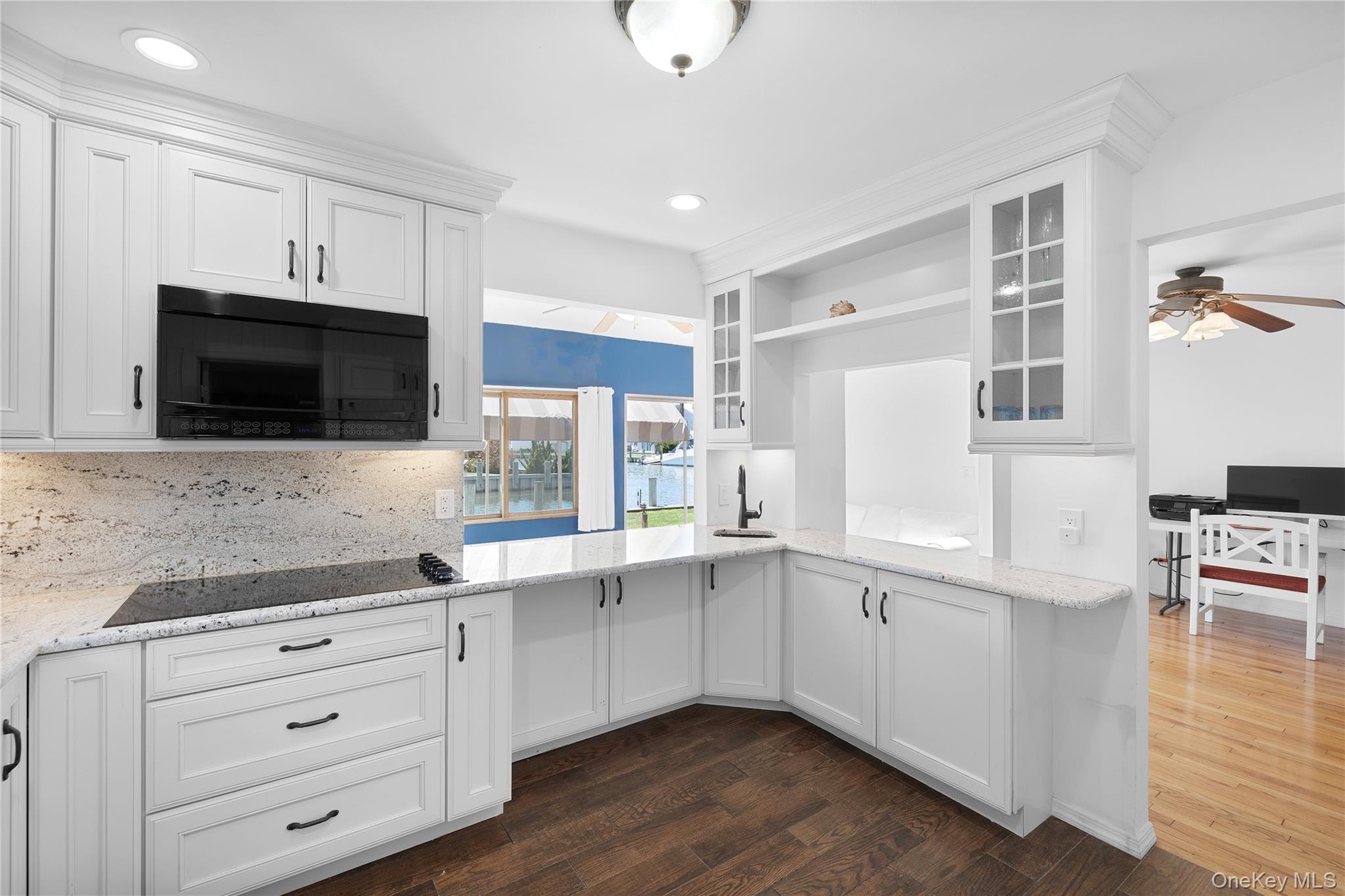 34 Cape Road Amityville, NY 11701 - Photo 8 of 36