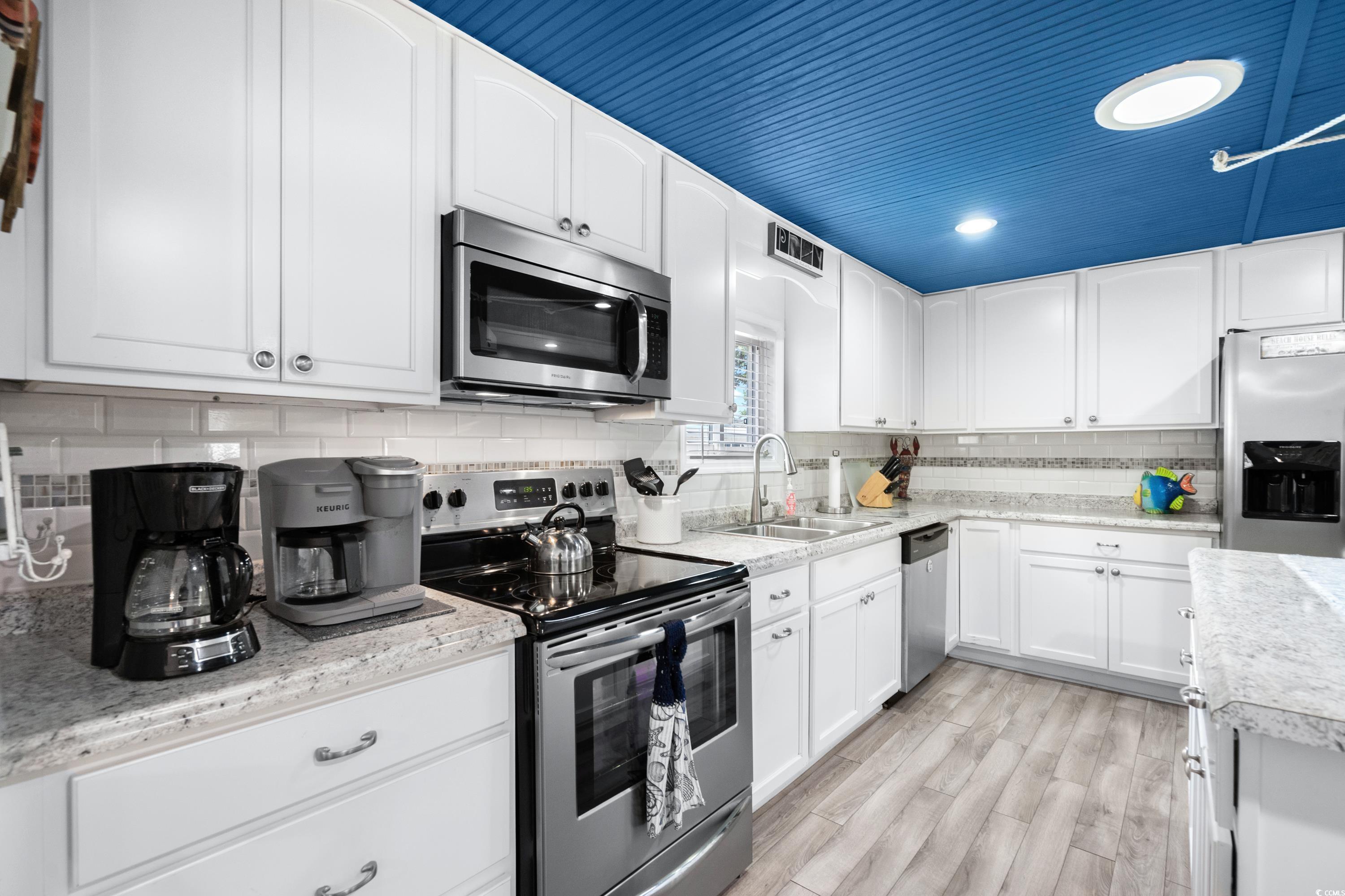 404 E Lake Surfside Beach, SC 29575 - Photo 7 of 40