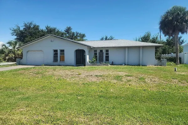 $5,000 | 11113 Carnegie Avenue, Englewood, FL 34224