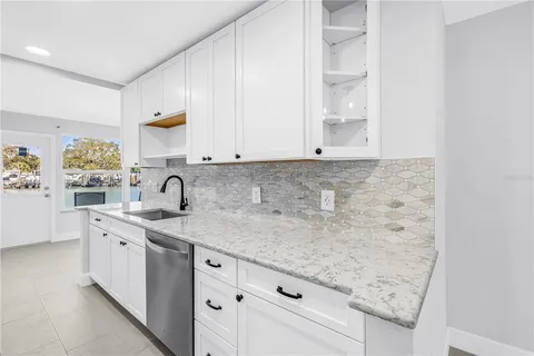 $259,000 | 5935 30th Avenue South, Unit 105, Gulfport, FL 33707