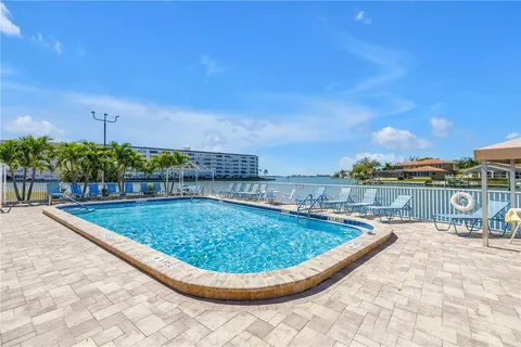 $259,000 | 5935 30th Avenue South, Unit 105, Gulfport, FL 33707