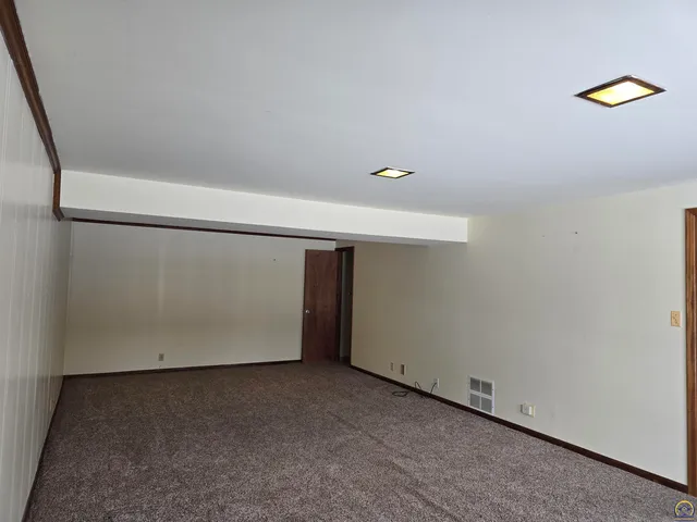 $130,000 | 207 Eastern Avenue, Denison, KS 66419