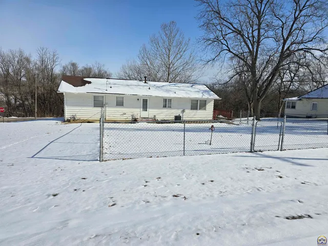 $130,000 | 207 Eastern Avenue, Denison, KS 66419
