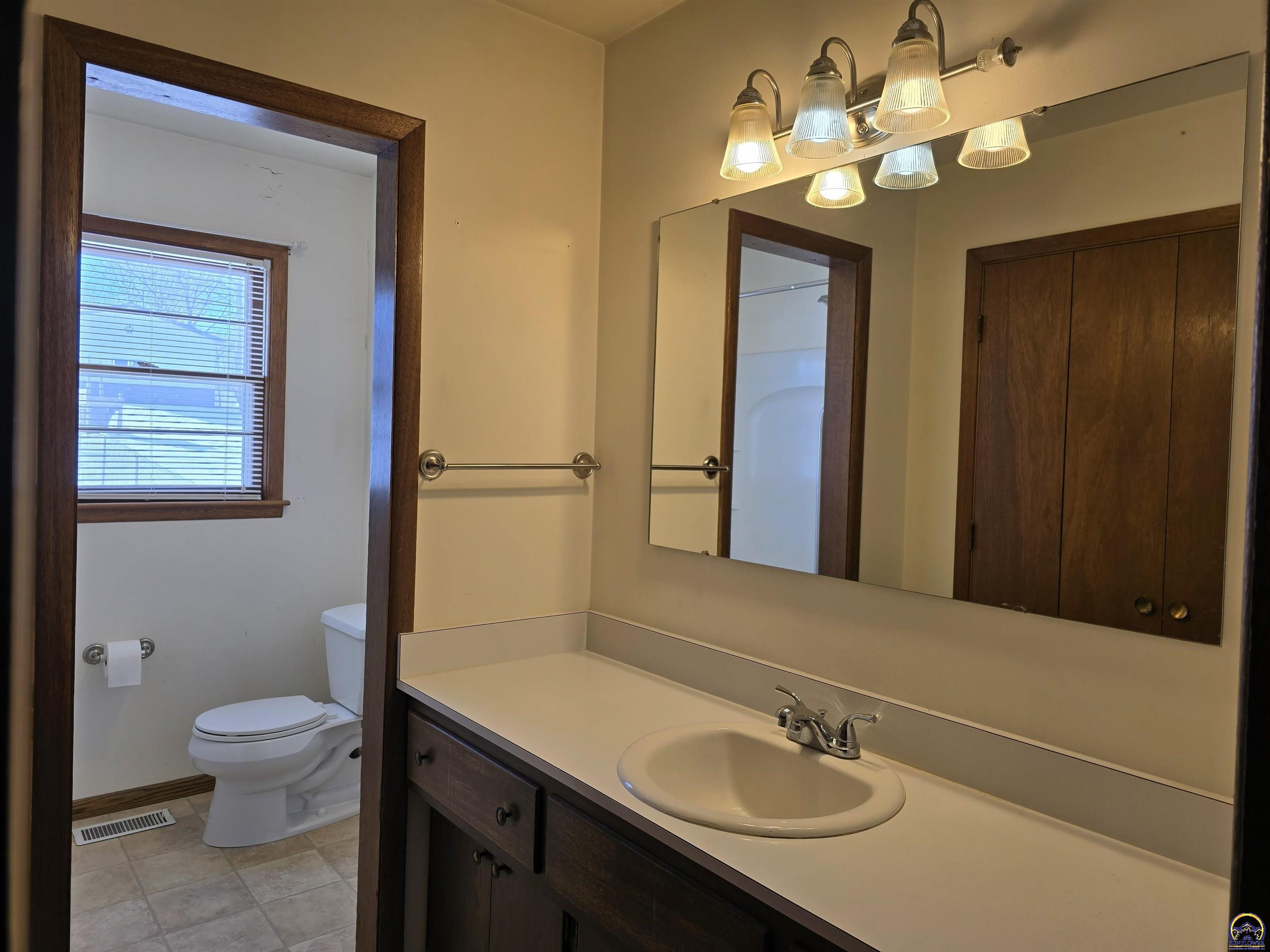 207 Eastern Avenue Denison, KS 66419 - Photo 10 of 24