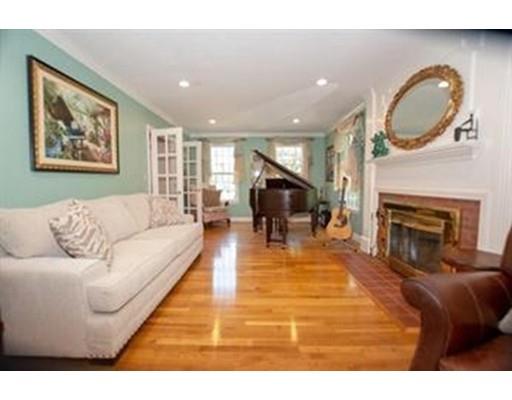 282 Belknap Road Framingham, MA 01701 - Photo 3 of 25 Gallery Image 3