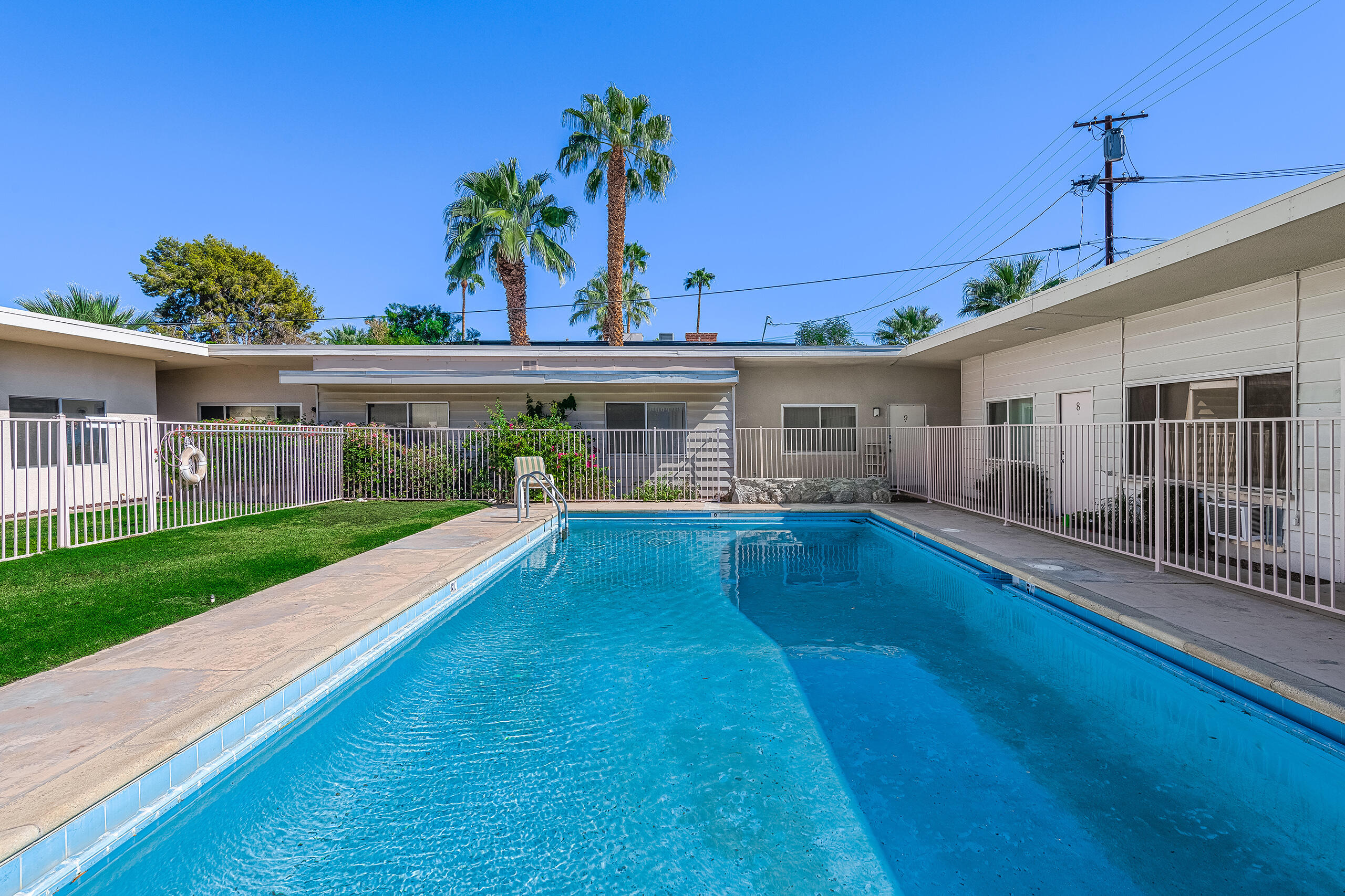 832 Riverside Place Palm Springs, CA 92264 - Photo 18 of 29 1820