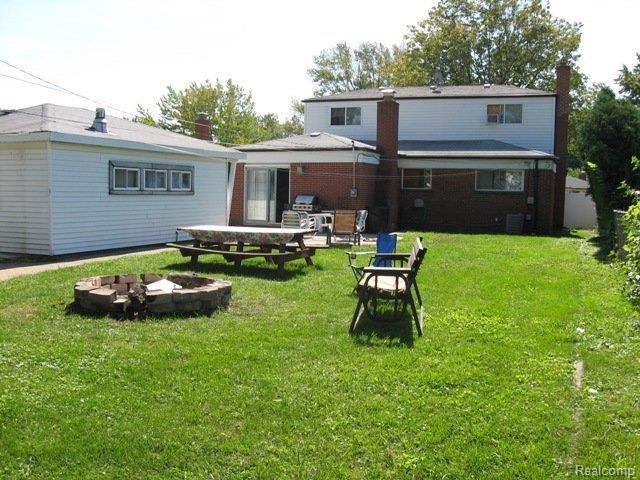 11729 Frazho Road Warren, MI 48089 - Photo 9 of 9 IMG_2320.JPG