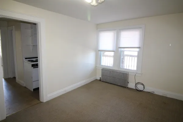 $1,175 | 174 Concord Street, Unit 11, Manchester, NH 03104