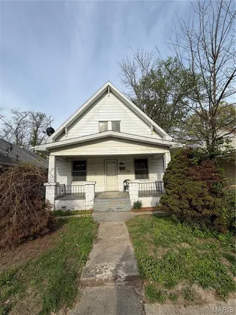 $25,000 | 560 Highland Avenue, Alton, IL 62002