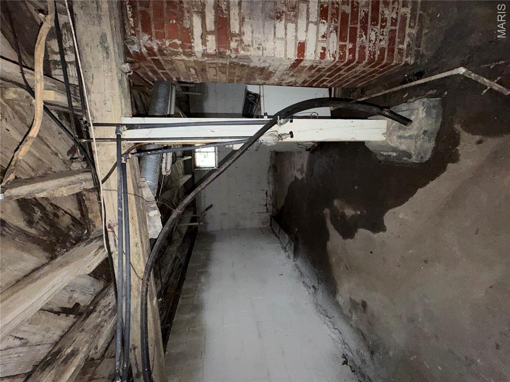 560 Highland Avenue Alton, IL 62002 - Photo 16 of 26