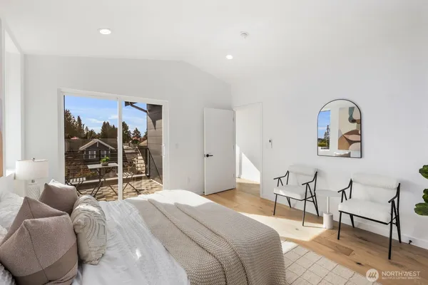 $999,900 | 520 North 102nd Street, Seattle, WA 98133
