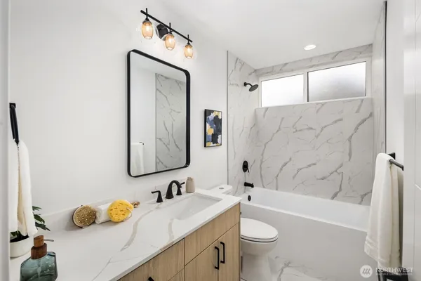 $999,900 | 520 North 102nd Street, Seattle, WA 98133