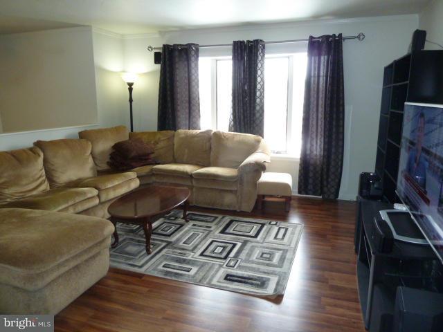 2214 Chestnut Road York, PA 17408 - Photo 3 of 24