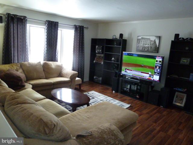 2214 Chestnut Road York, PA 17408 - Photo 7 of 24