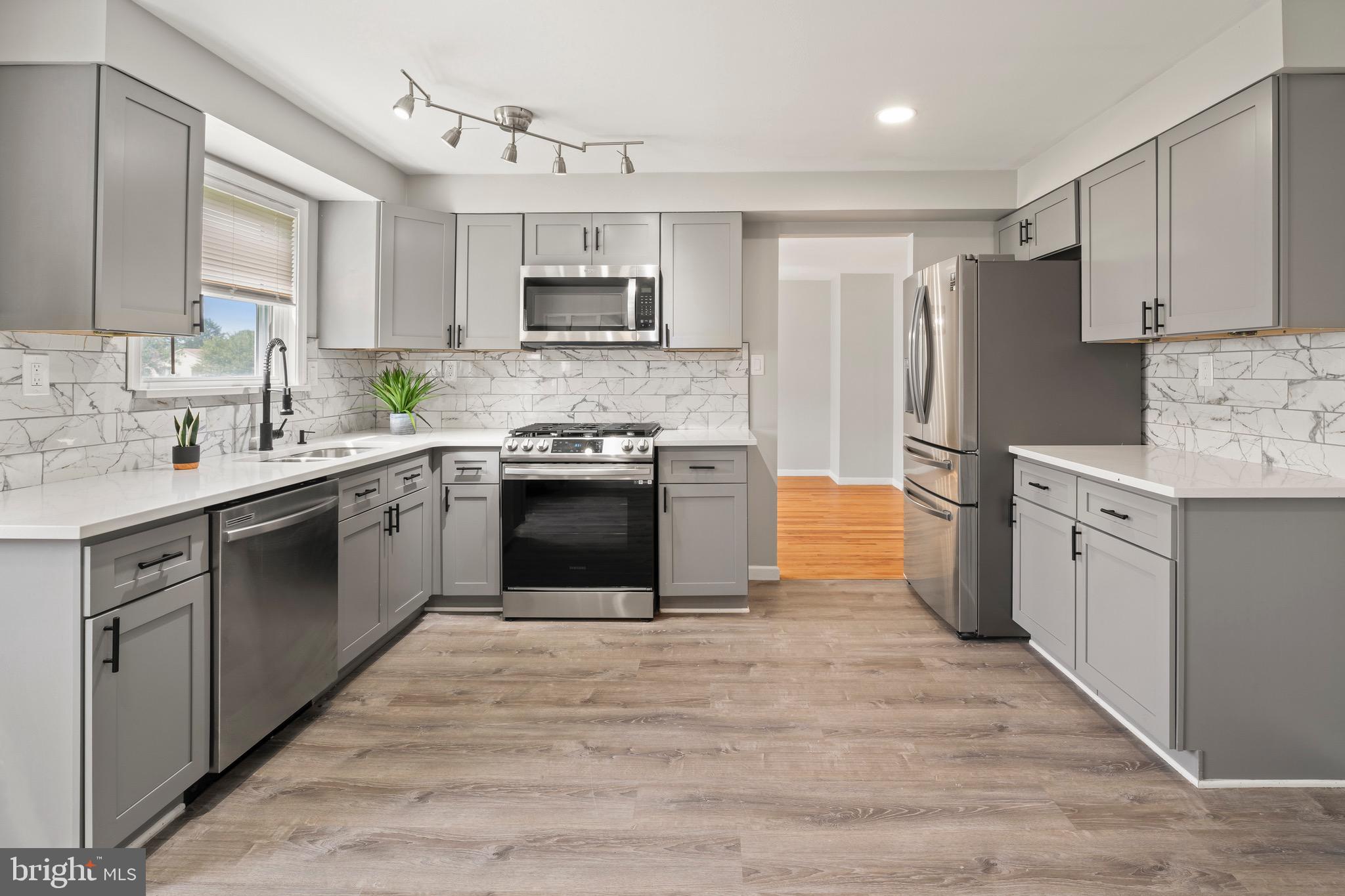 150 Kelly Driver Road Clementon, NJ 08021 - Photo 20 of 67