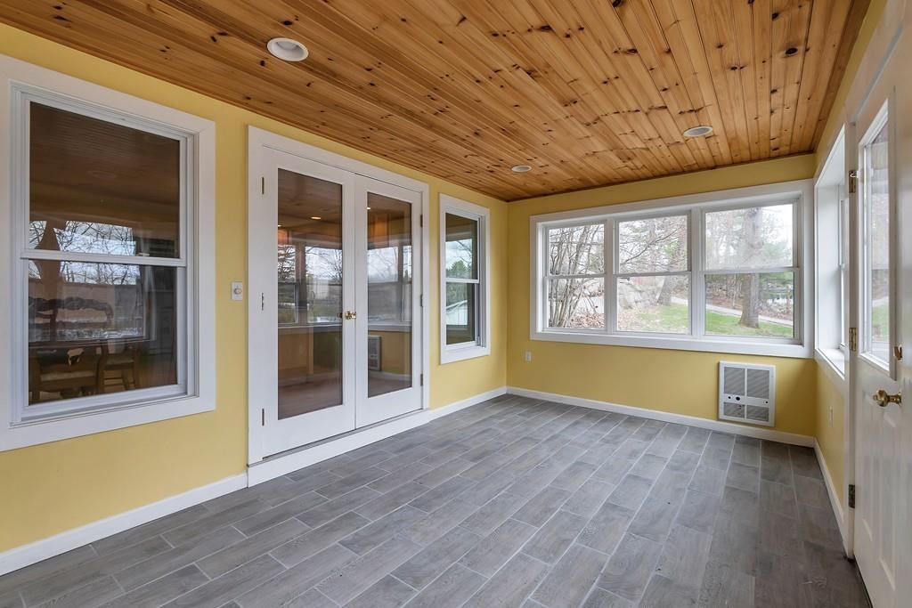 120 Dunstable Road North Chelmsford, MA 01863 - Photo 4 of 27 Gallery Image 4
