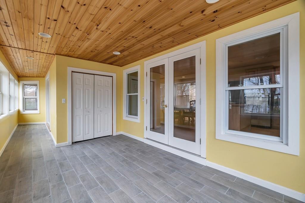 120 Dunstable Road North Chelmsford, MA 01863 - Photo 5 of 27 Gallery Image 5