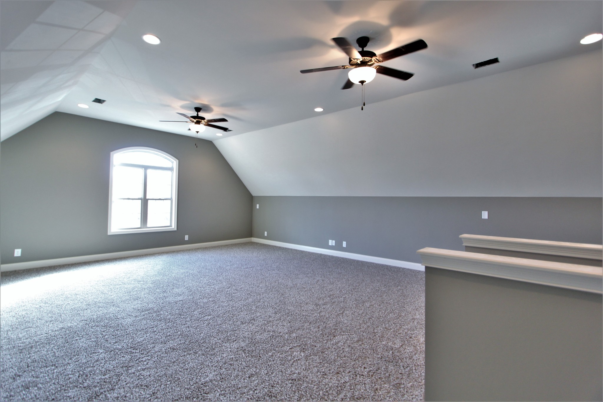 253 Ridgewater Way, Unit 85 Mount Juliet, TN 37122 - Photo 19 of 23 an empty room with fan and windows