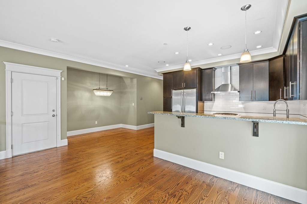 39 Coffey Street, Unit 2 Boston, MA 02122 - Photo 11 of 42