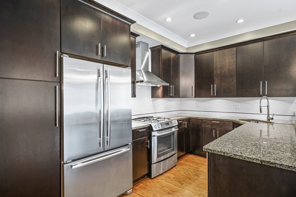 39 Coffey Street, Unit 2 Boston, MA 02122 - Photo 13 of 42