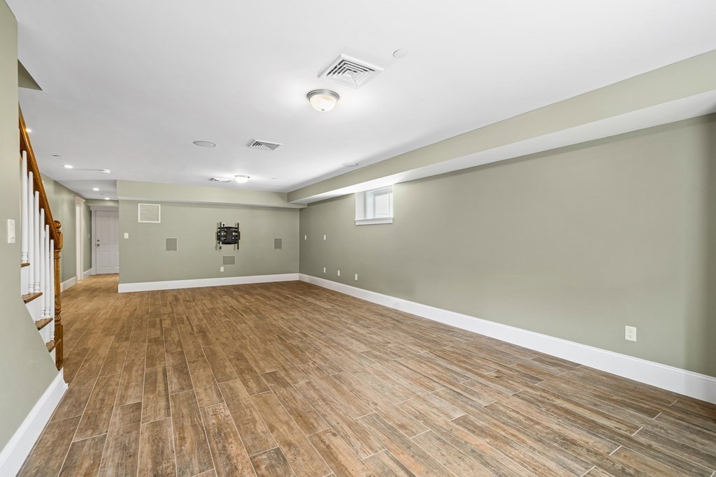 39 Coffey Street, Unit 2 Boston, MA 02122 - Photo 27 of 42