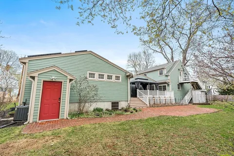 $2,099,000 | 16 Glenwood Avenue, Winchester, MA 01890