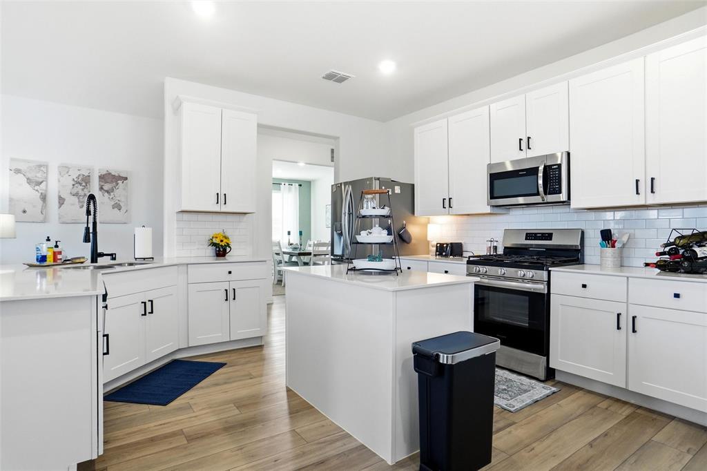 1333 Almond Road Azle, TX 76020 - Photo 9 of 25