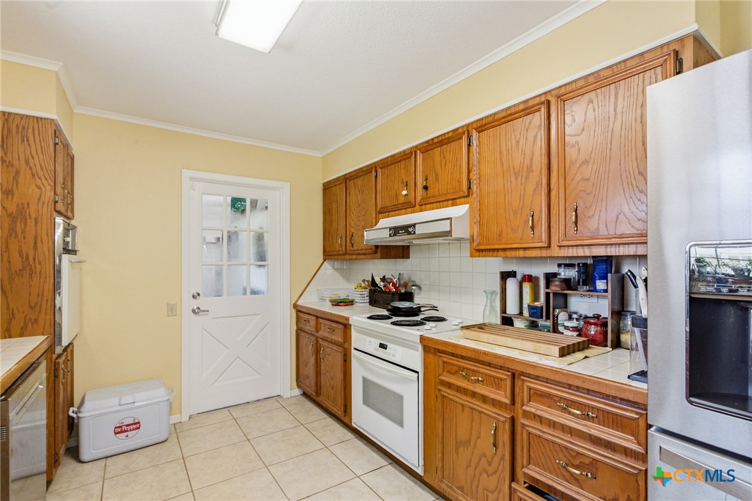 234 Maguey Road Victoria, TX 77905 - Photo 16 of 48