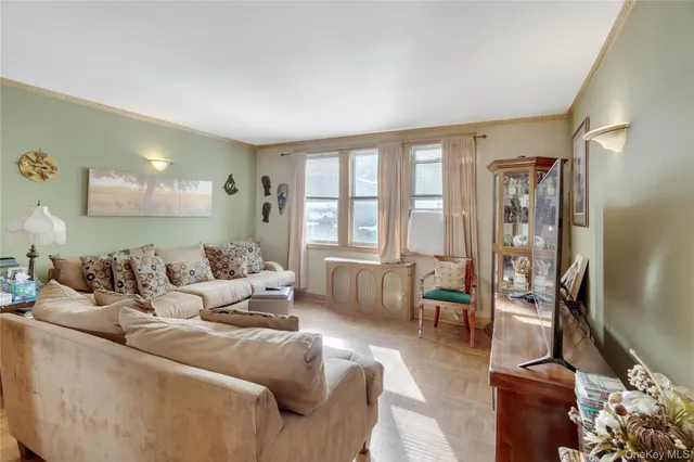 $1,200,000 | 1862 University Avenue | Morris Heights