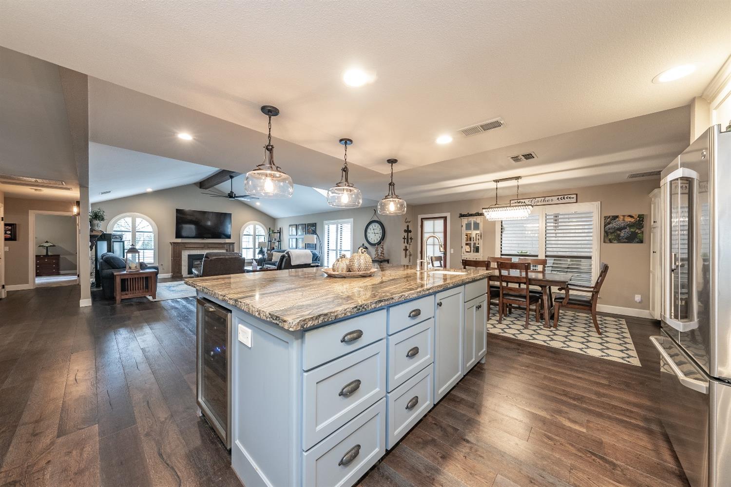 28 Seasons Court Madera, CA 93637 - Photo 10 of 47 a kitchen with stainless steel appliances granite countertop lots of counter top space