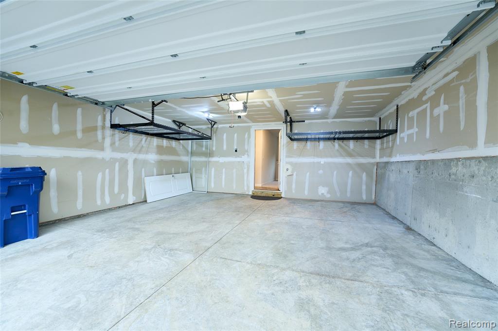 49701 Lantern Way Canton, MI 48188 - Photo 23 of 27