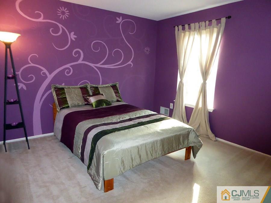 30 Smithwold Road Somerset, NJ 08873 - Photo 14 of 24 a bedroom with a bed and a window