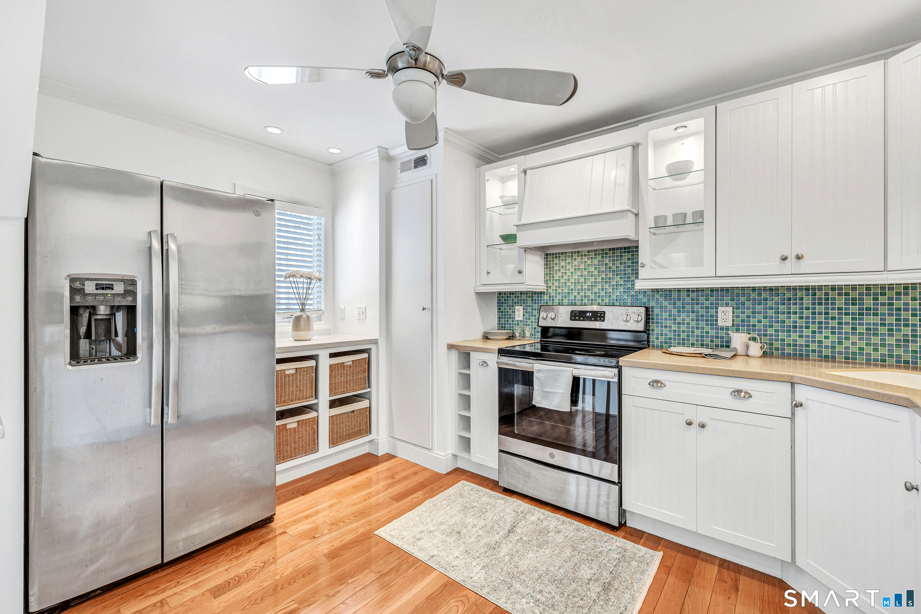 69 Grove Point Westport, CT 06880 - Photo 13 of 40 Lovely kitchen has everything you need.