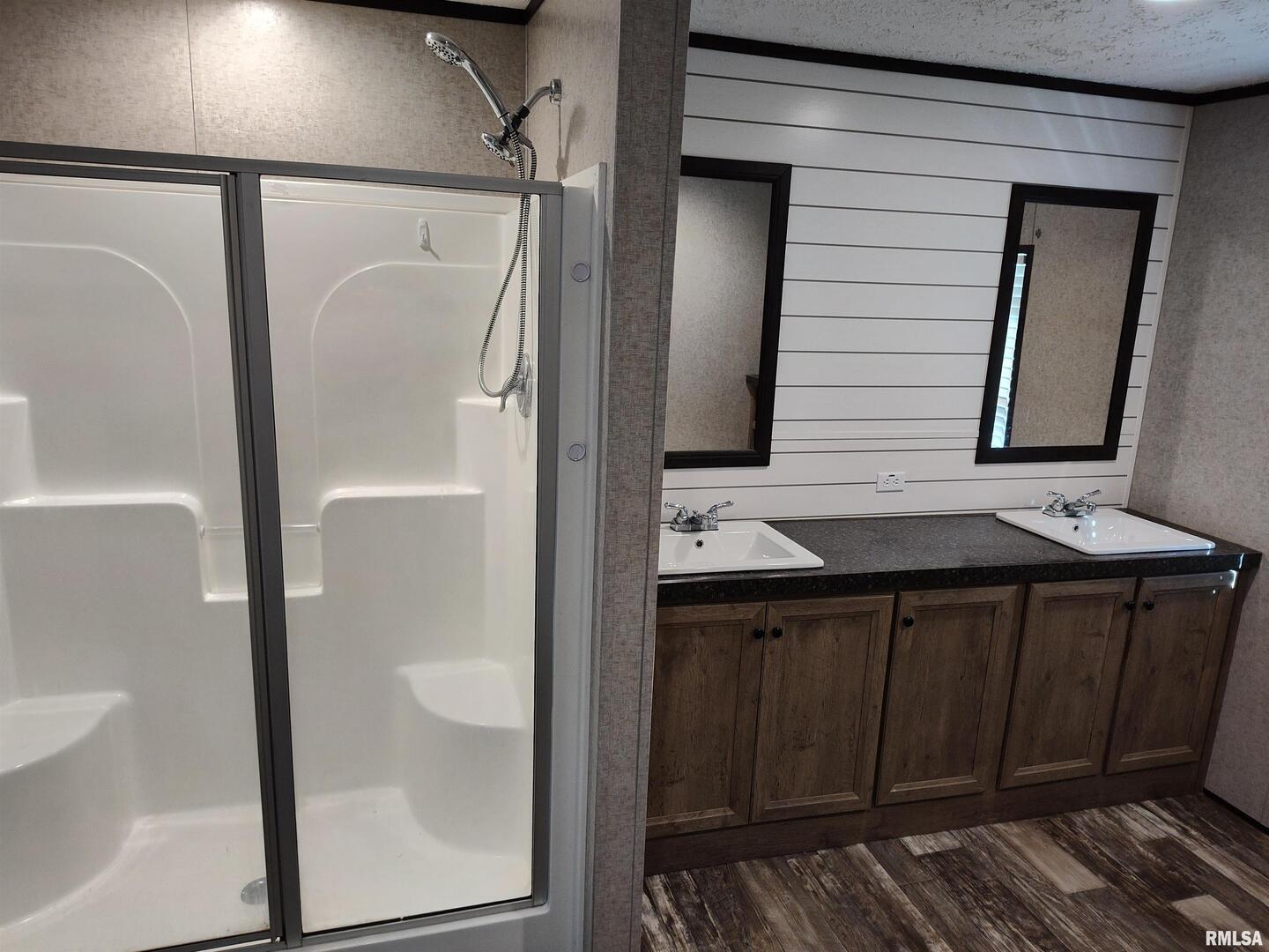 1207 Southwest 6th Street Fairfield, IL 62837 - Photo 12 of 24