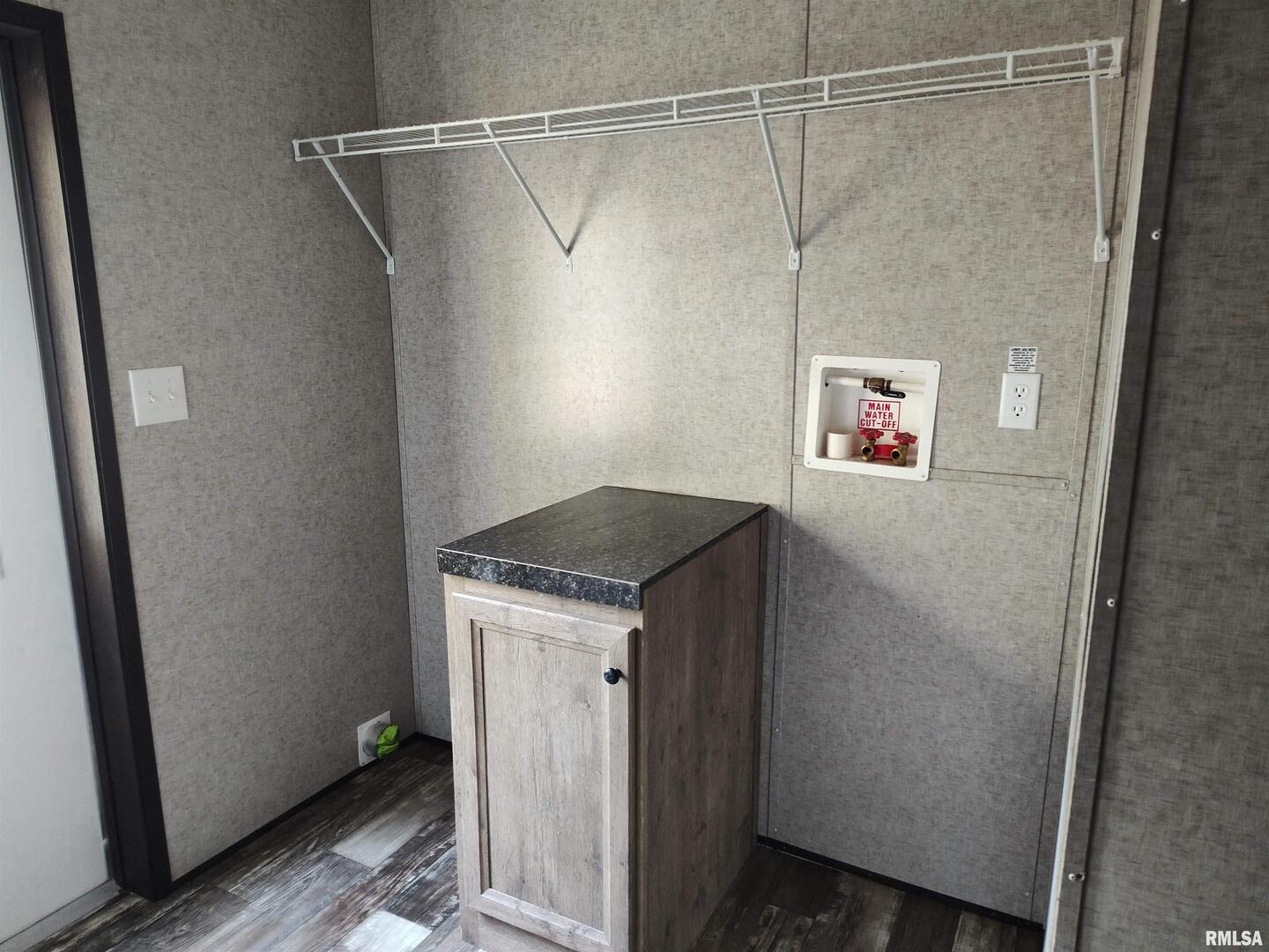 1207 Southwest 6th Street Fairfield, IL 62837 - Photo 17 of 24