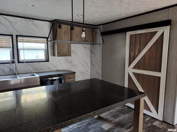 $134,900 | 1207 Southwest 6th Street, Fairfield, IL 62837