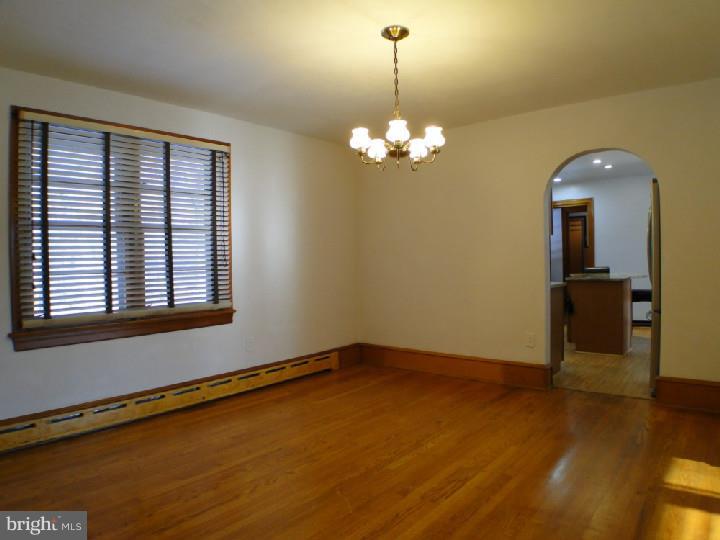 178 Ewart Road Avondale, PA 19311 - Photo 11 of 23 Dining Room