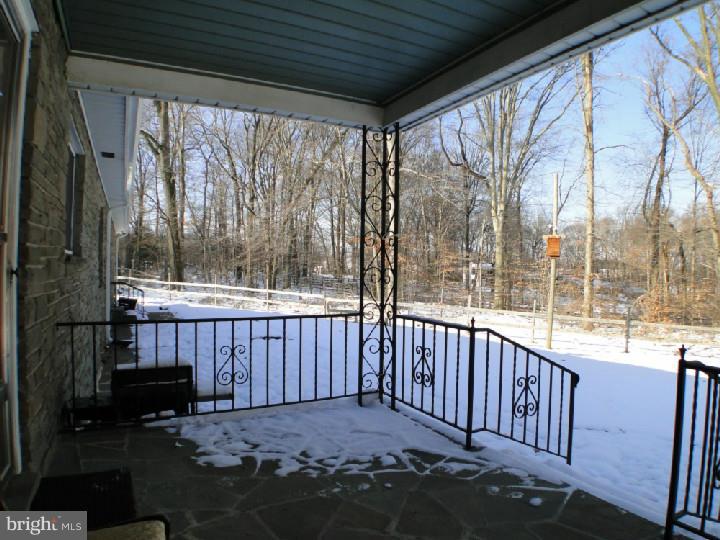 178 Ewart Road Avondale, PA 19311 - Photo 22 of 23 View in Back