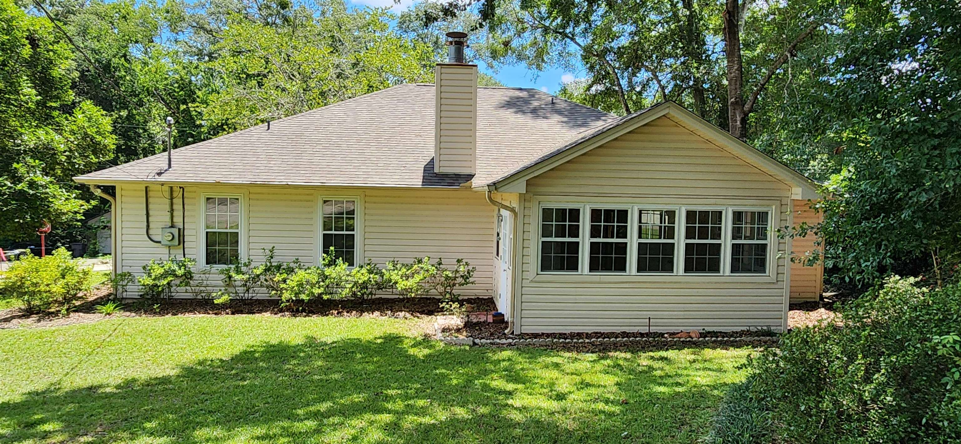 598 Stone House Road Tallahassee, FL 32301 - Photo 5 of 37 Gallery Image 5