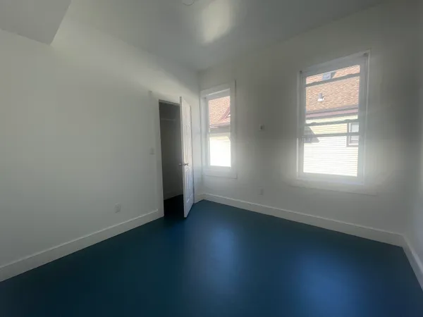$2,150 | 18 Warner Avenue, Unit 2, Jersey City, NJ 07305