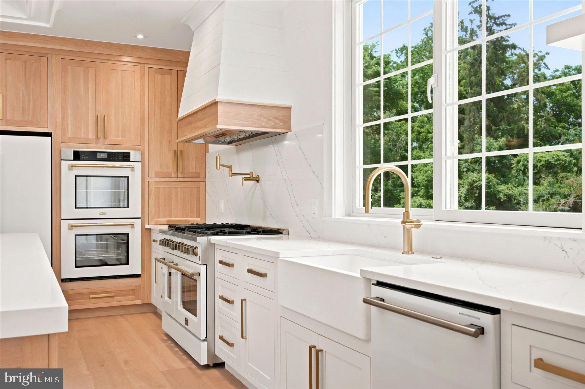 1756 Yellow Springs Road Malvern, PA 19355 - Photo 5 of 43 Modern elegance in a bright kitchen.