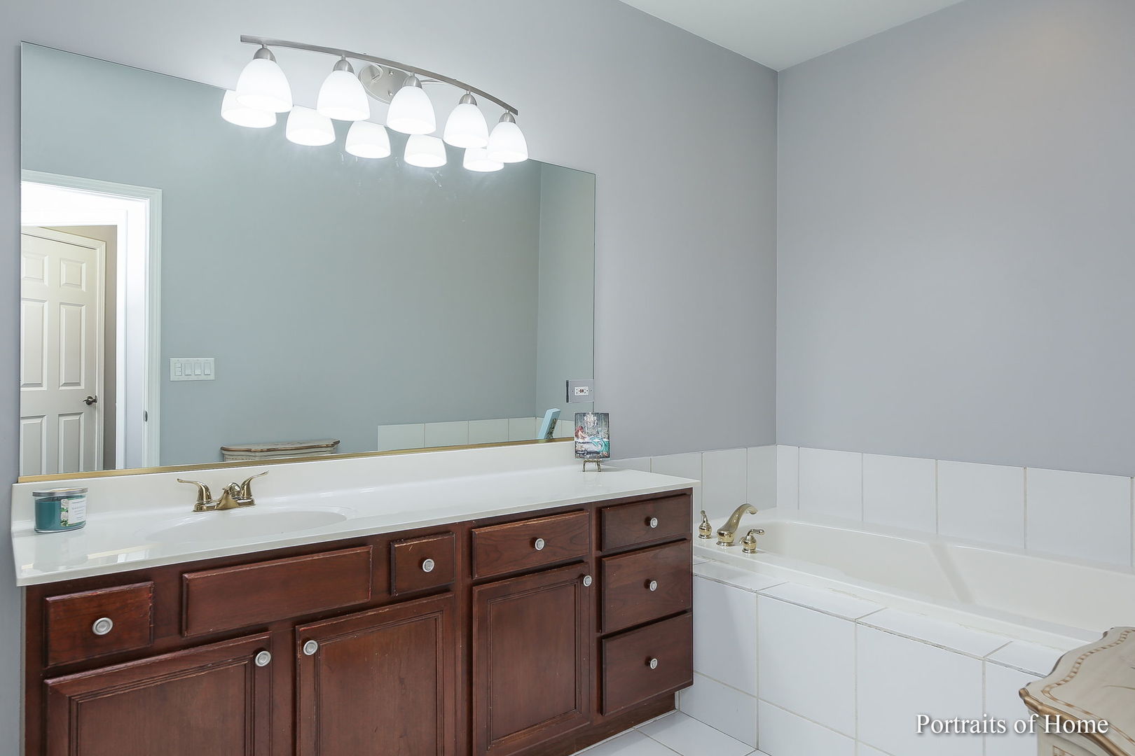 757 St Johns Place Addison, IL 60101 - Photo 15 of 26 Gallery Image 15