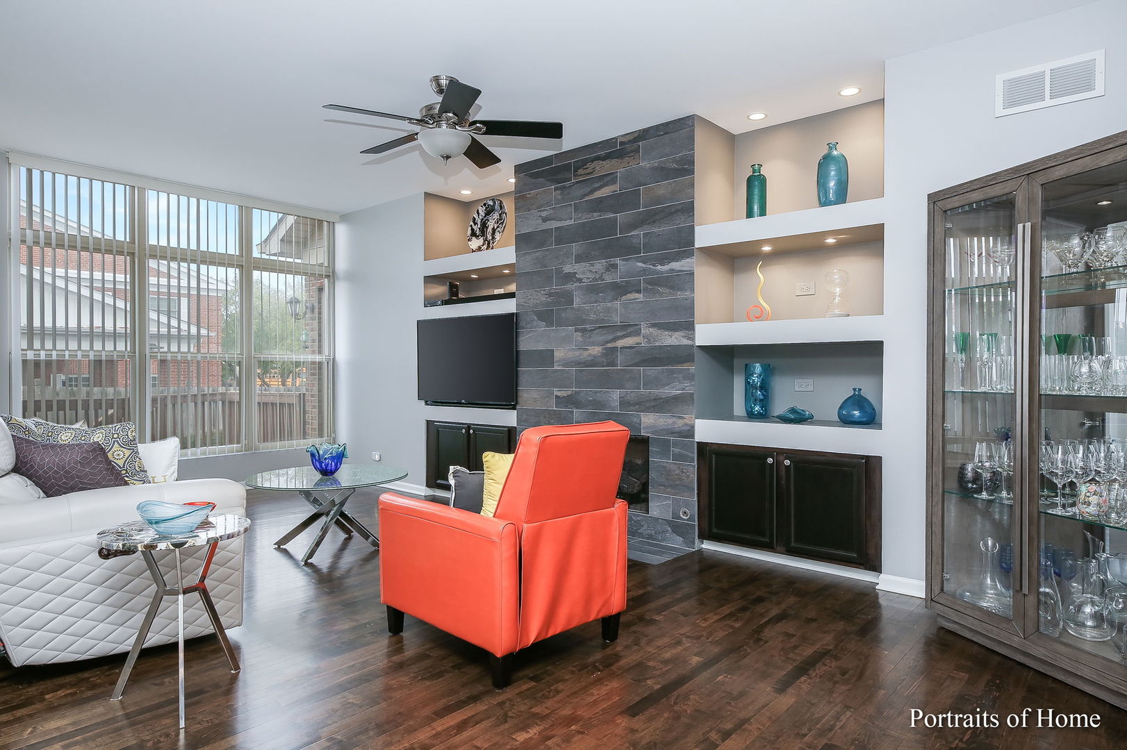 757 St Johns Place Addison, IL 60101 - Photo 4 of 26 Gallery Image 4